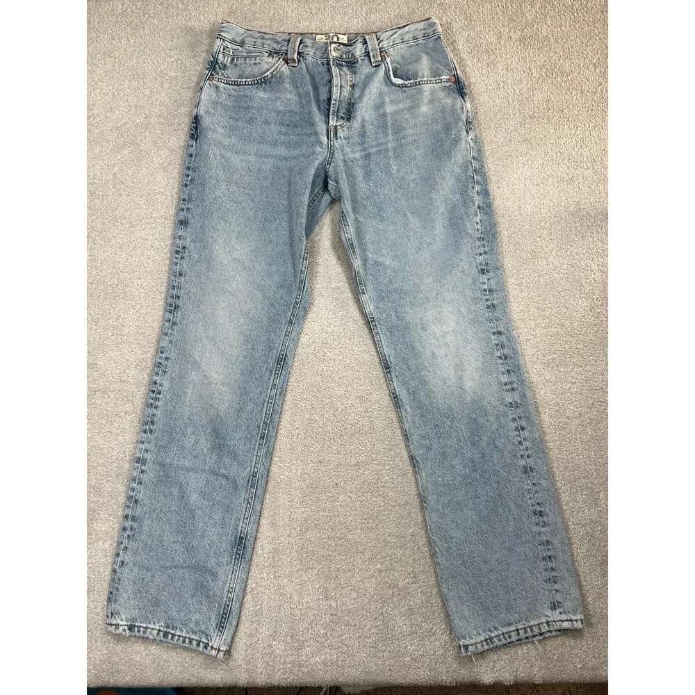 We The Free Curvy Siren Low Rise Straight Leg Jeans Light Wash Blue‎ Size 30